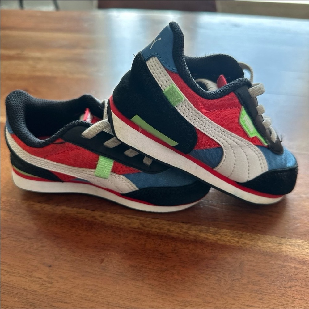 Toddler Boy 9C